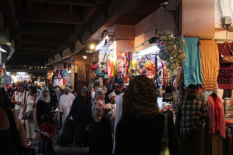 Daily life in an Omani souk (Muttrah)