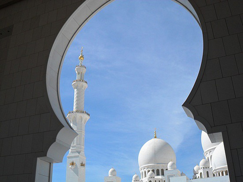 Through a keyhole, the Grand Mosque