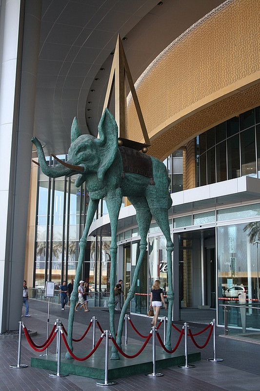 Entrance to Dubai Mall