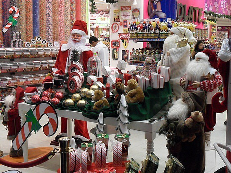 Christmas shop in Dubai Mall