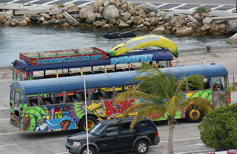 The banana bus, Aruba
