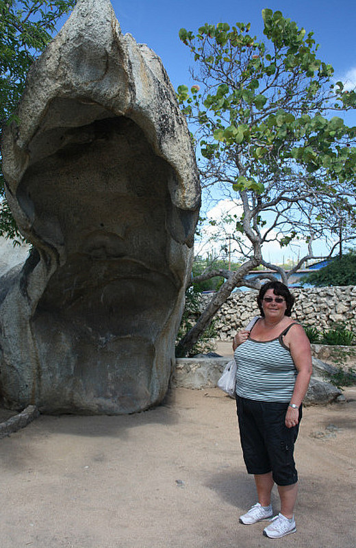 Roisin at Casabari rocks, Aruba