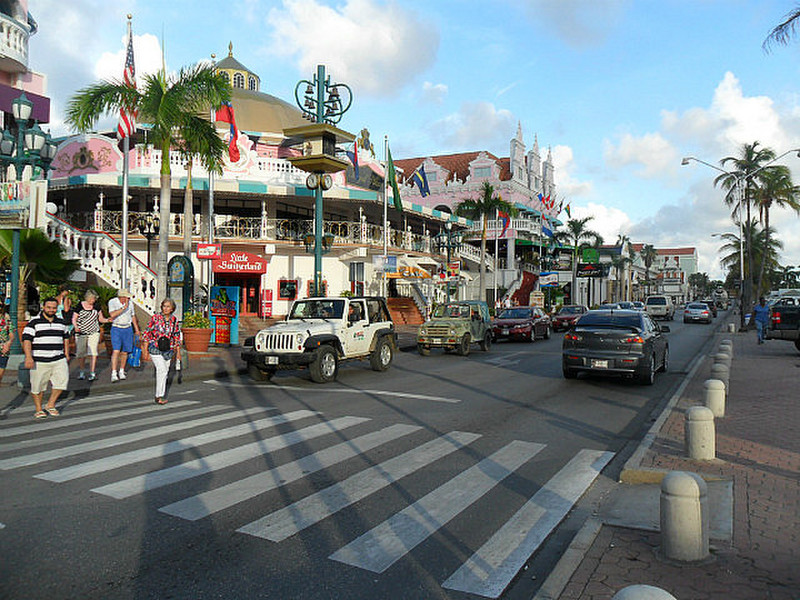 A bustling Oranjestad high street