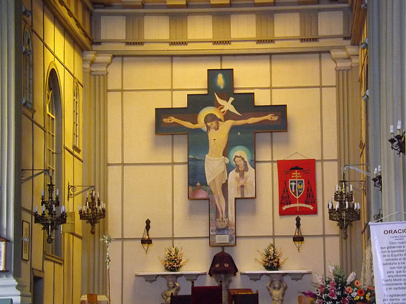 The alter in Iglesi Cathedral, Puerto Montt