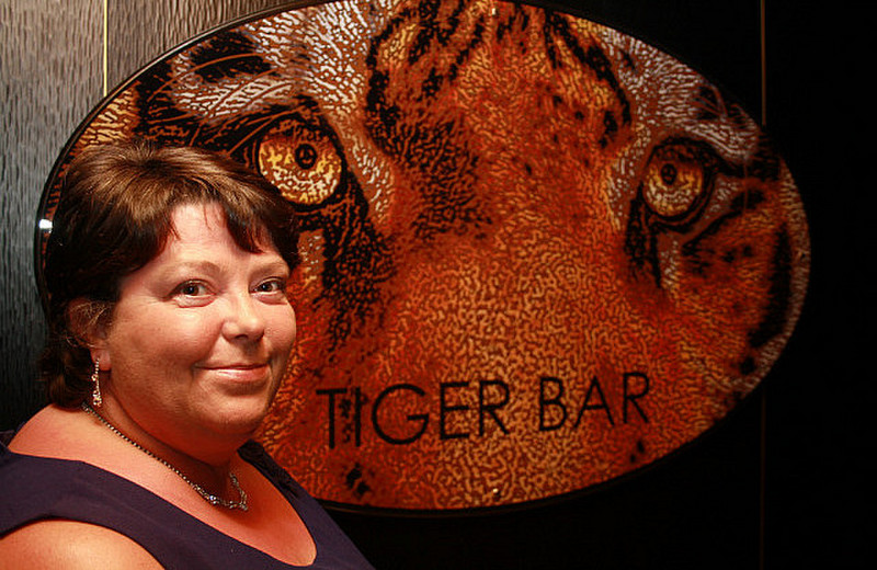 Roisin at the Tiger bar, MSC Magnifica