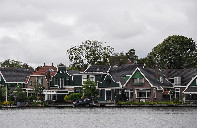 Homes on the River Zaan