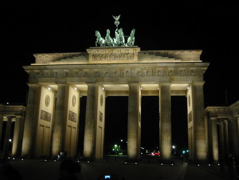 The Brandenburg Gate (Night)