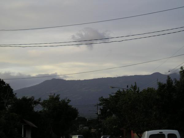 a view toward the mountain in san joaquín
