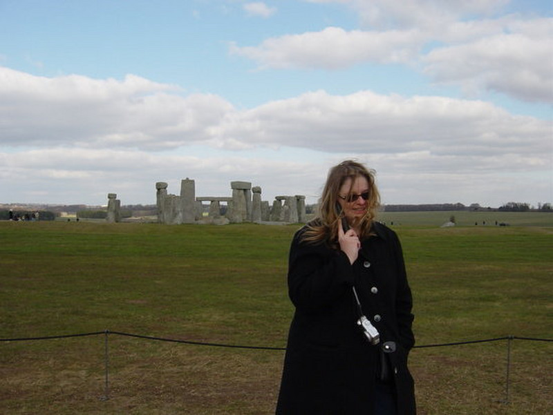 Sara in front of Stonehenge