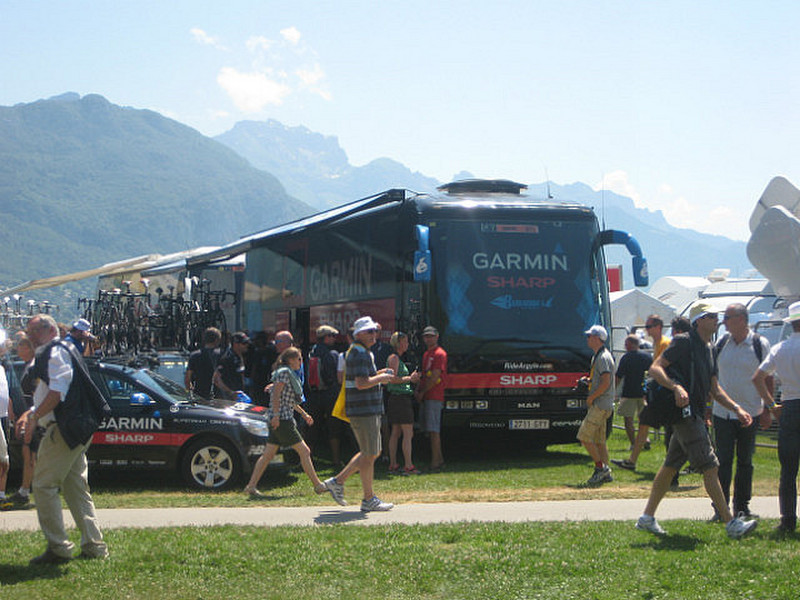 The Garmin bus (from our barrier vantage point)