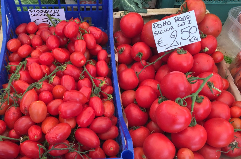Tomatoes at Rialto Produce Market, Venice