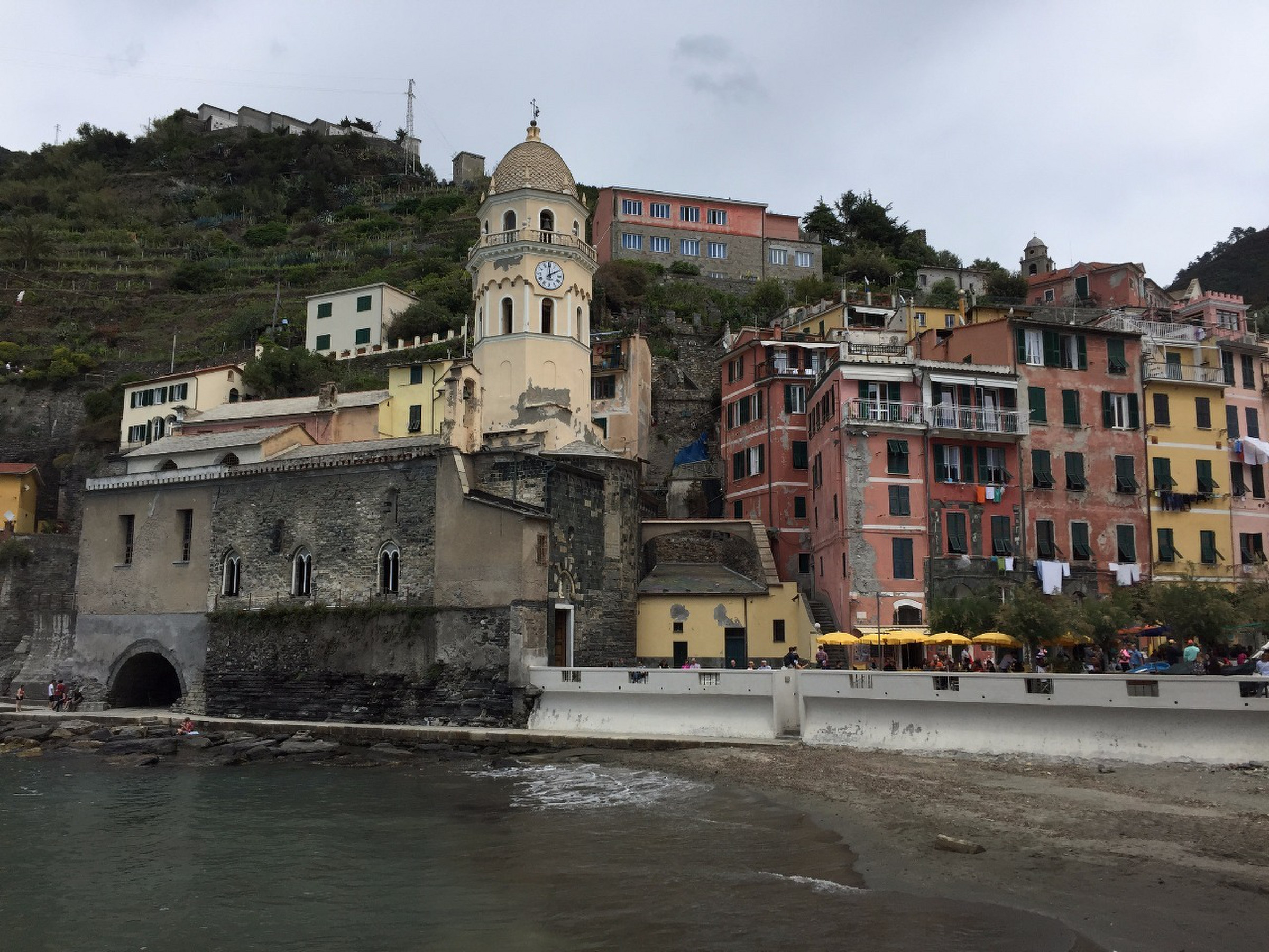 Santa Margherita Church, Vernazza harbor | Photo