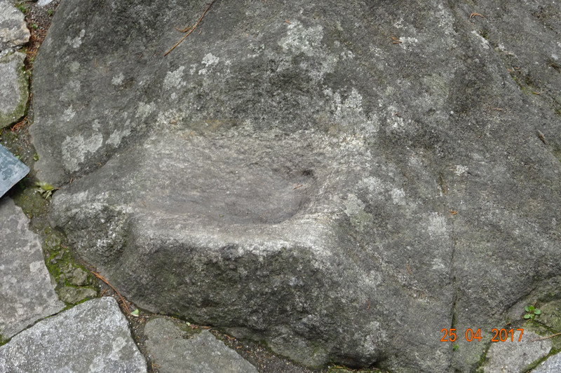 Foot mark of yati