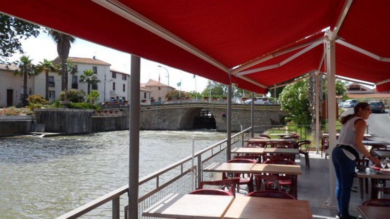 Restaurant La Cremade, beside Canal du Midi