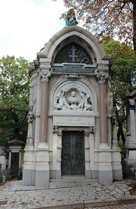 Cemetery Pere La Chaise