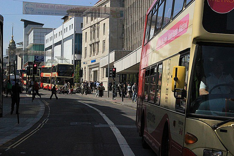 Many Buses, Miny London