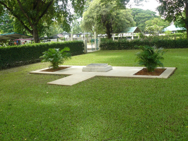 The Grave of 300 Cremated Solders 