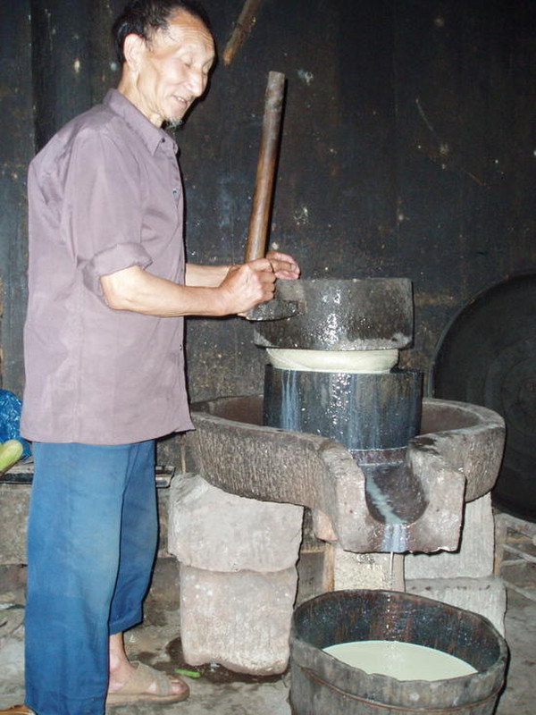 Bill&#39;s Grandfather making Tofu