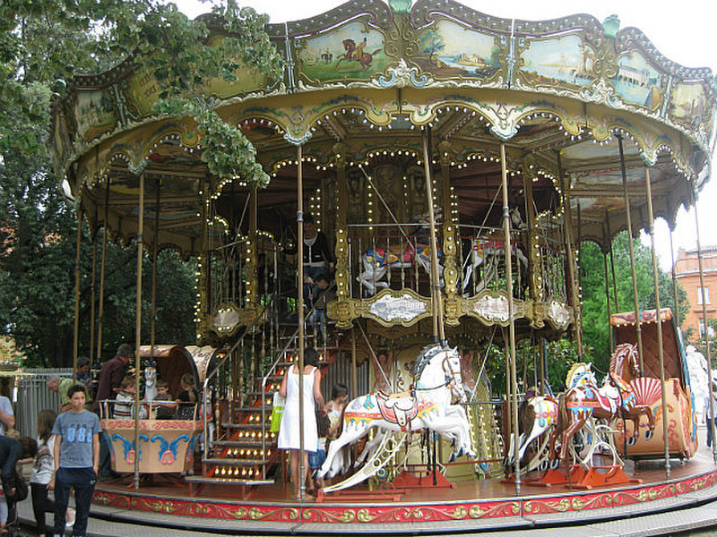 Two story carousel