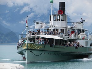 Paddle boat ferry on the Brienzersee 