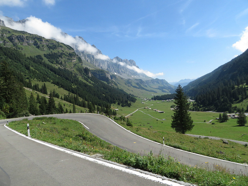 Great roads down from Klausen Summit