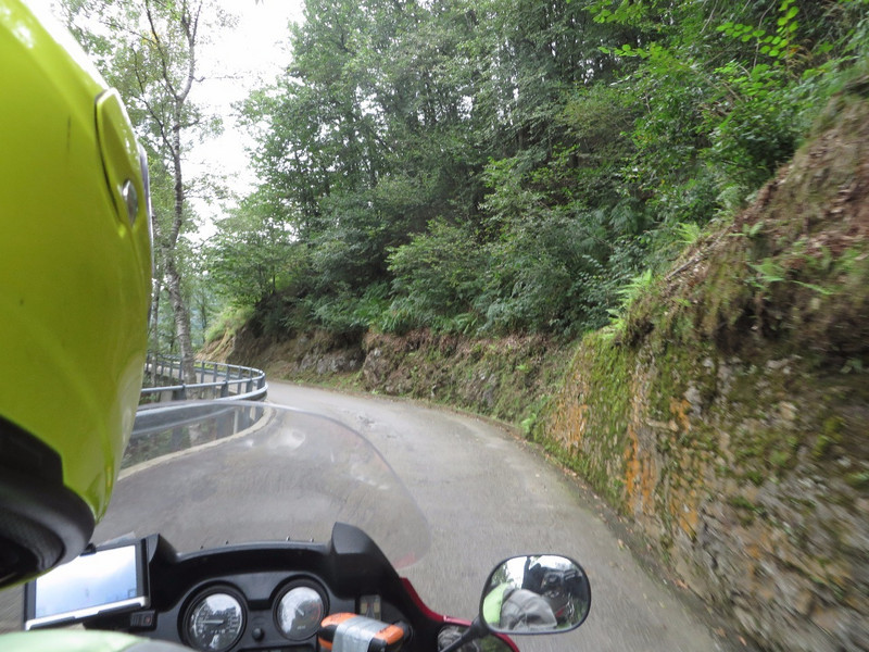 On the road from Vira to Alpe de Neggia