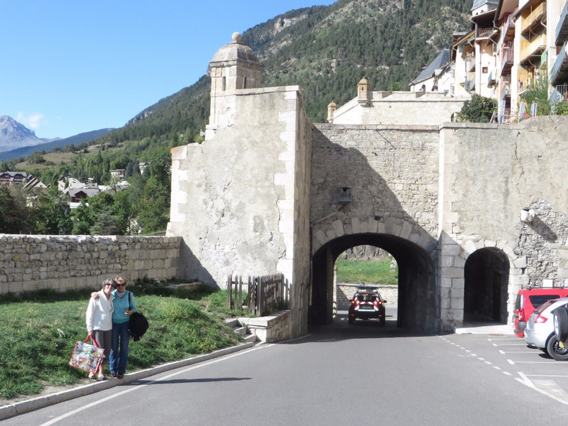 The girls at the entrance to old Briancon