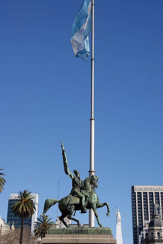 El Gral. Belgrano, creador de la bandera