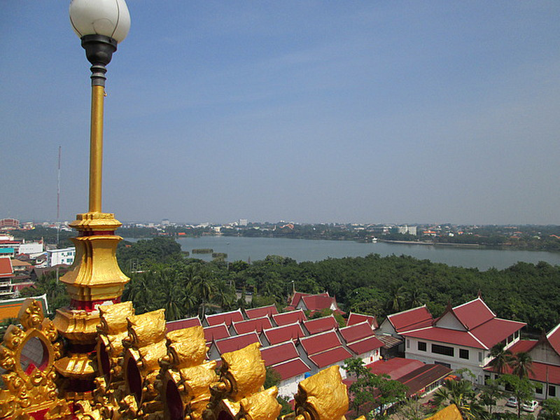 Bung Kaen Nakhon lake