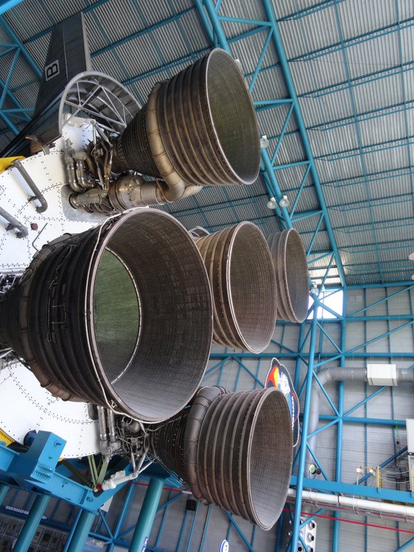 Les moteurs de la fusée Saturne V