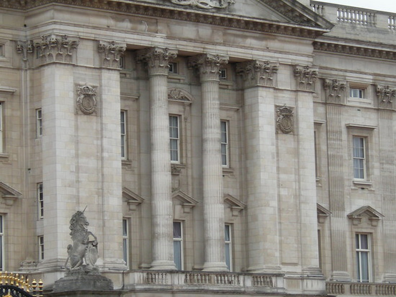 Famous Balcony of Buckingham Palace