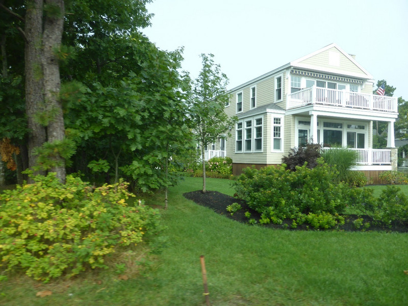 Maine house near Marshall Point
