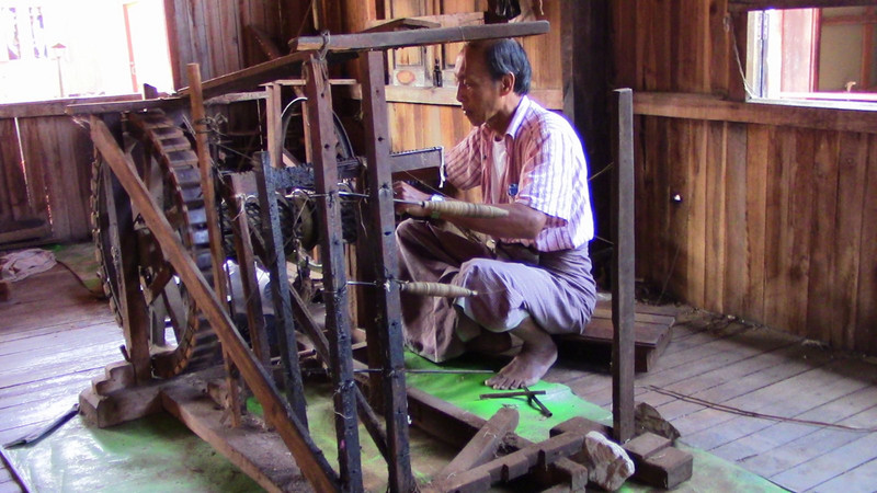 In Phaw Kone weaving village