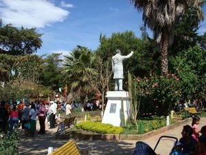 Statue au centre de Samaipata