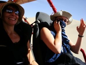 Denise et Sabine dans le désert!!