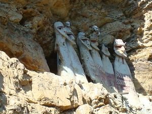 Sarcophages de Karajia