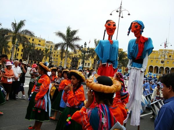 C’est le carnaval à Lima!