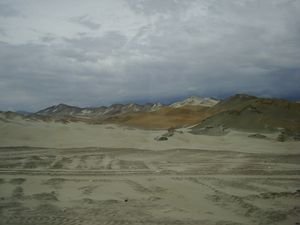 Paysage désertique, entre Trujillo et Lima
