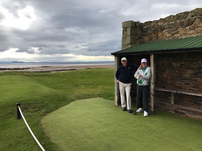 In the wind, this shelter is probably welcomed