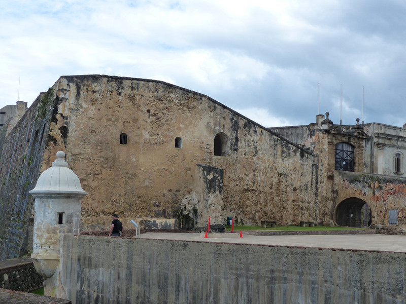 del Morro fortress walls