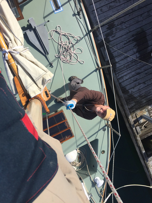 Peter lofts Brig to top of Ama's mast