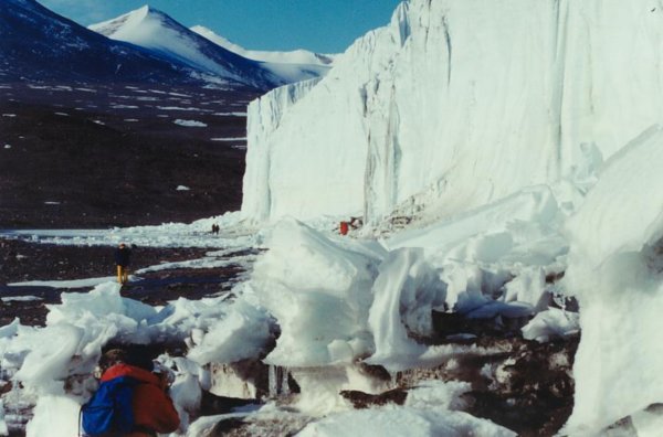 South to Antarctica: Dry Valleys