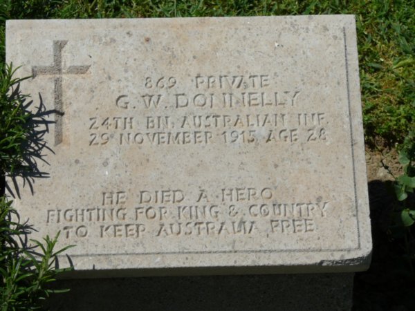 A gravestone at Lone Pine cemetery