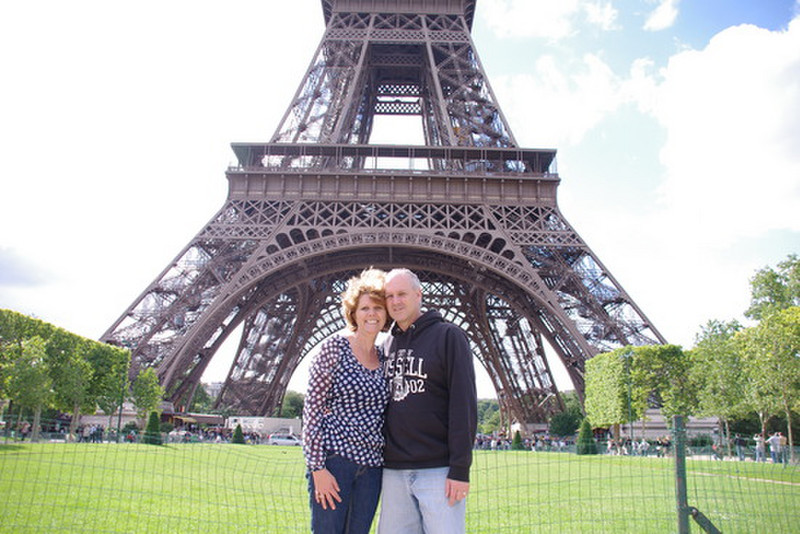 Jim and Kim under Eiffel Arch
