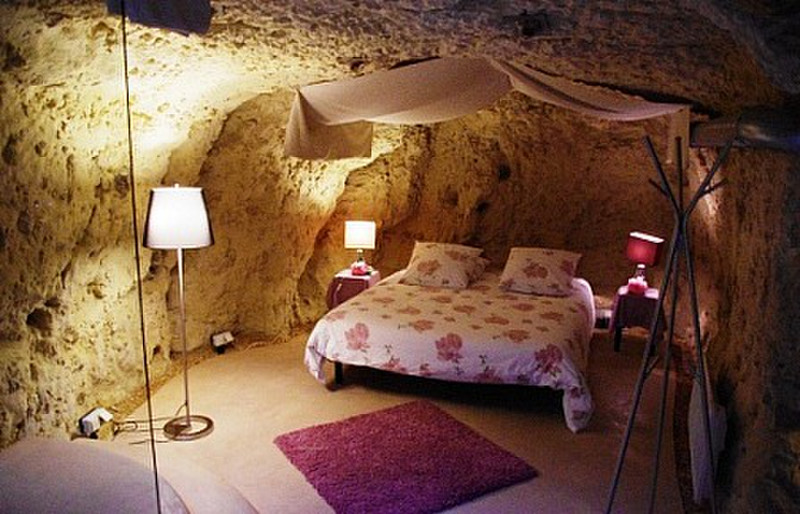 Troglodyte Cave 