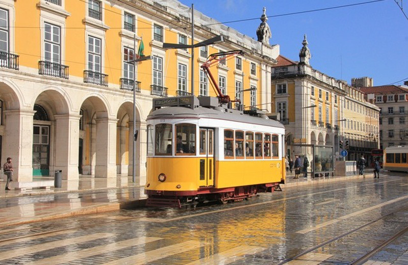 Un des charmants vieux trams de Lisbonne