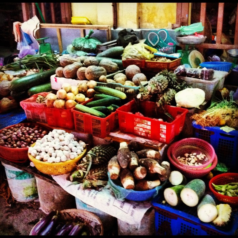 Hoi An market, shopping for dinner ingredients