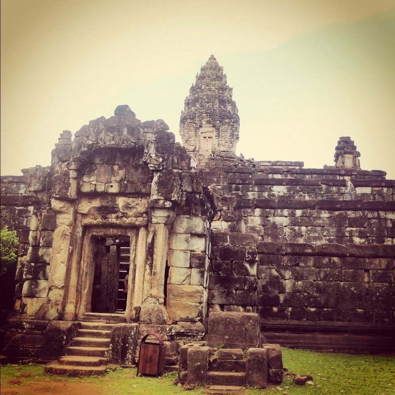 First glimpse of the Temples of Angkor