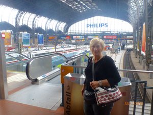 Karen in the Hamburg Train Station. 