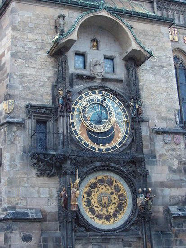 09 Astronomical Clock
